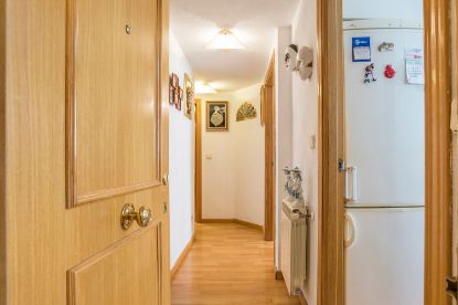 Picture of Apartment for sale, Usera - Almendrales, Madrid