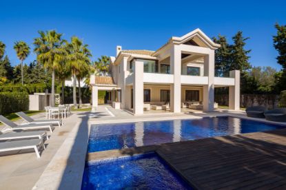 Picture of Beachside villa with private terrace in Marbella Golden Mile