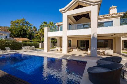 Picture of Beachside villa with private terrace in Marbella Golden Mile