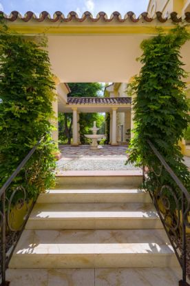 Picture of Villa in Sierra Blanca, Marbella Golden Mile